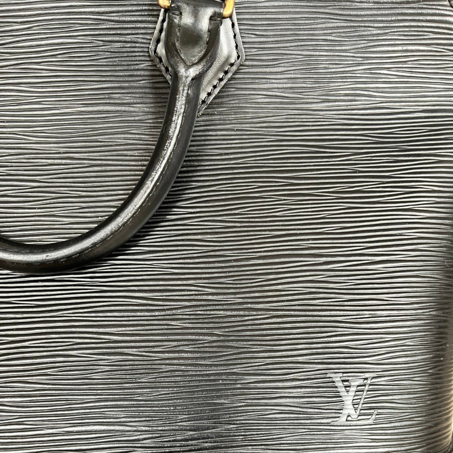 LOUIS VUITTON - Alma PM